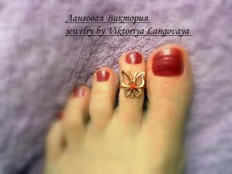 Кольцо на палец ноги `Бабочка`