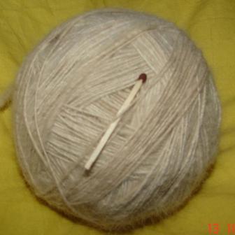 Пряжа «Белый Пушистик» ручного прядения для ручного вязания