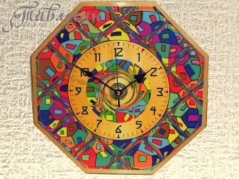Настенные часы «Домики Хундертвассера» восьмигранник