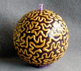 Свеча коричнево-фиолетовая, Свеча «шар». Коллекция «Дивные шары»
