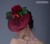 Шляпка с вуалью Роскошные цветы