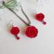 Кулон и серьги с красными розами
